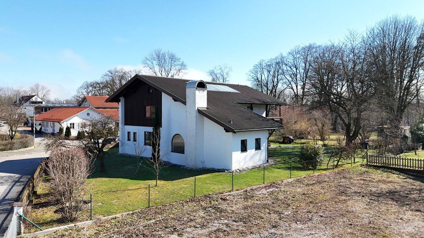 Bestlage Innschleife: Exquisites Domizil mit Einliegerwohnung und beeindruckender Großzügigkeit – Mühldorf am Inn – Vorschaubild 4