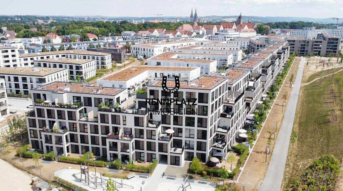 WE45 | Großzügige 3-Zimmer-Wohnung mit 2 Balkone und EBK im Inneren Westen. Frei ab 01.12. – 93049 Regensburg – Bild 1 von 9