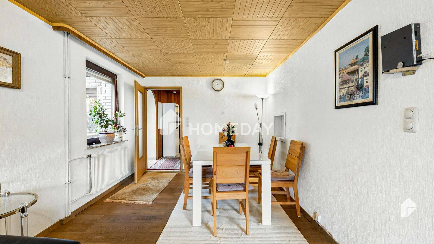 Teilsaniertes Einfamilienhaus mit großem Grundstück, Terrasse, Nebengebäude und Garage | Surheide – Bremerhaven – Vorschaubild 7