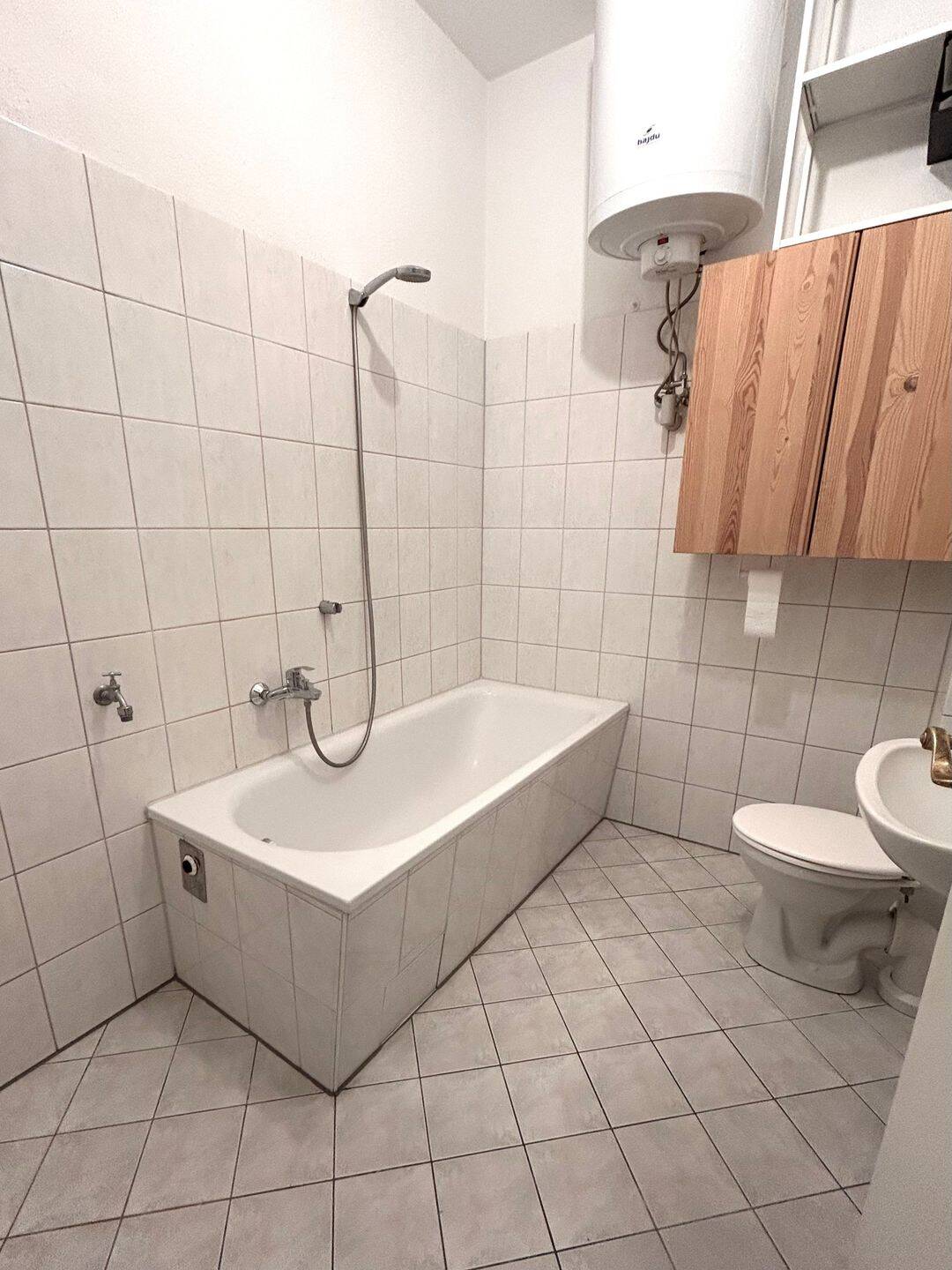 Feine 2 Zimmerwohnung im Altbau* bereit zum Einzug* – Berlin – Vorschaubild 8
