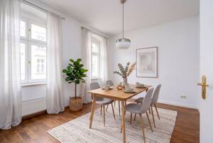Hübsche Altbauwohnung an der Torstraße mit 2 Zimmern und kleiner Terrasse - aktuell vermietet – 10119 Berlin – Vorschaubild 2