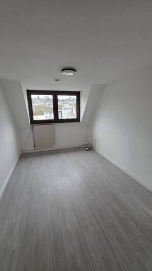 Helle Wohnung in zentraler Lage von Siegen – WG geeignet und für Familie mit 2 Kindern – 57072 Siegen – Vorschaubild 8