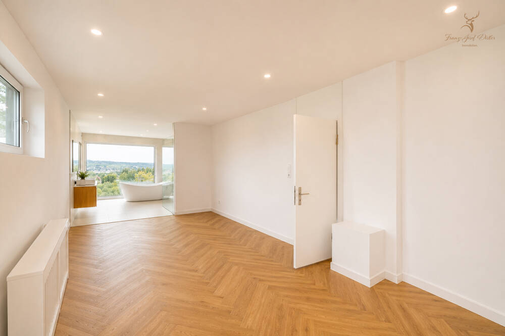 XXL Villa über den Dächern Würzburgs mit Mainblick, Pool, Sauna, Weitblick – Würzburg – Vorschaubild 8