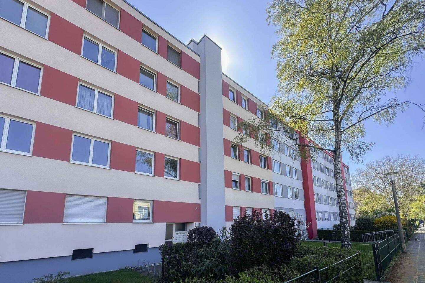 Frei ab 01.07.26 - 2-Zimmerwohnung in ruhiger Toplage im Nürnberger Stadtteil Marienberg