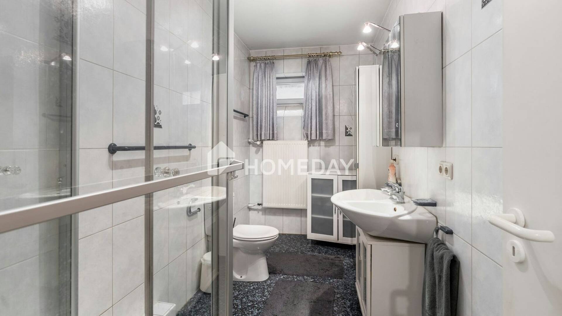 Haus in 93128 Regenstauf mit 215 m² kaufen
