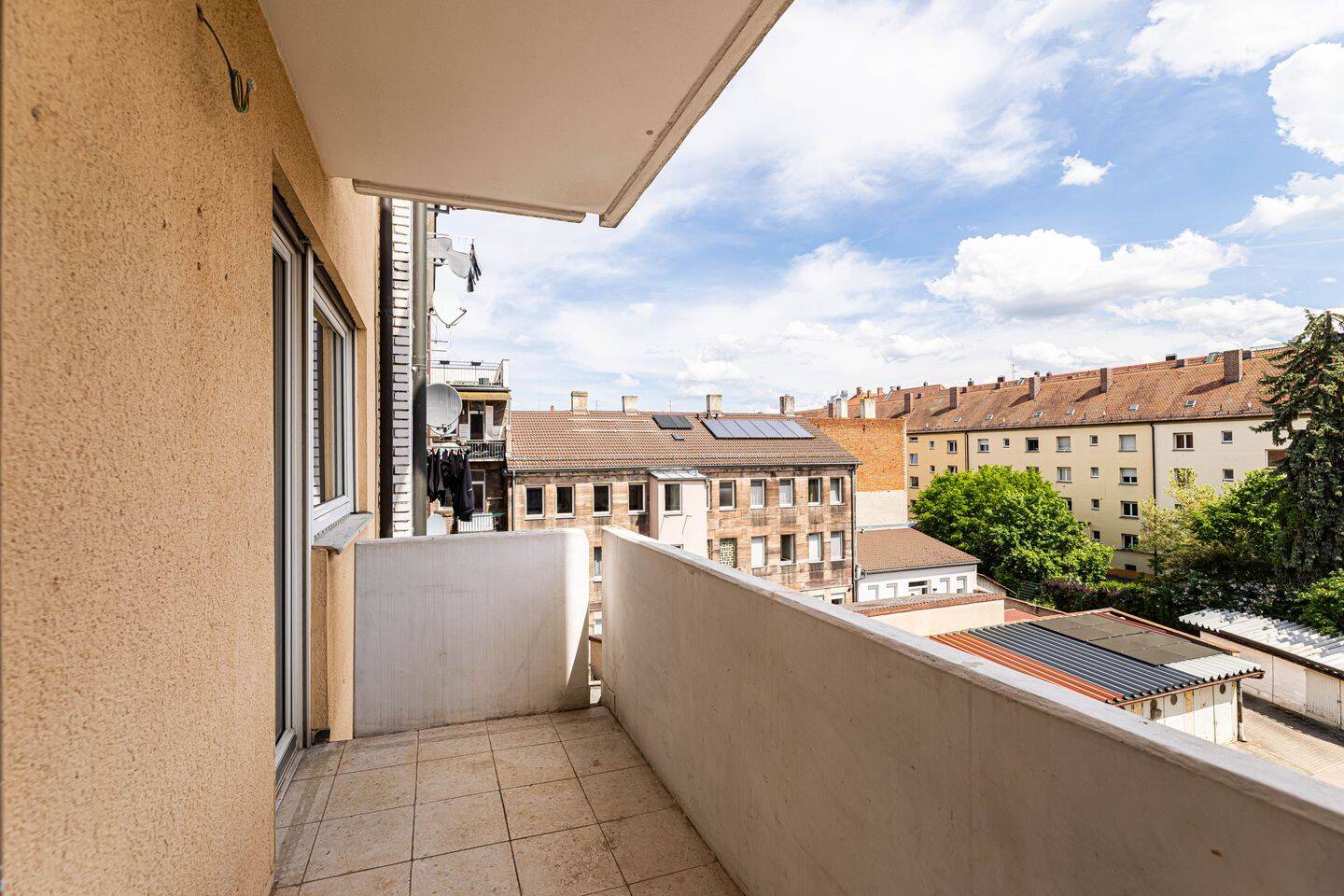 Moderne 2-Zimmer-Wohnung mit Balkon & EBK in Fürth - Erstbezug nach Sanierung – Fürth – Vorschaubild 3