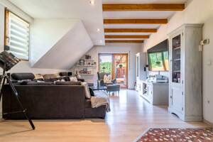 Drei Wohnungen, ein Zuhause - Mehrgenerationenhaus auf rund 1.718 m² Grundstück! – 49632 Essen (Oldenburg) – Vorschaubild 4