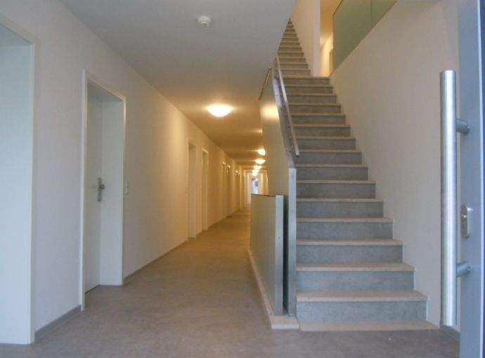 *Studium*Ausbildung*Praktikum* - möbliertes Appartement, Küche mit Dunstabzug, Terrasse – Ingolstadt – Vorschaubild 5