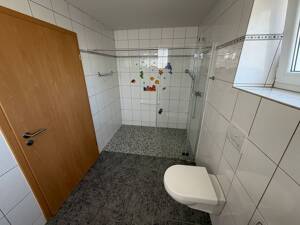 Schöne 110m² 4ZKB Wohnung mit Garten & Terasse in Losheim Zentrum – 66679 Losheim am See – Vorschaubild 6