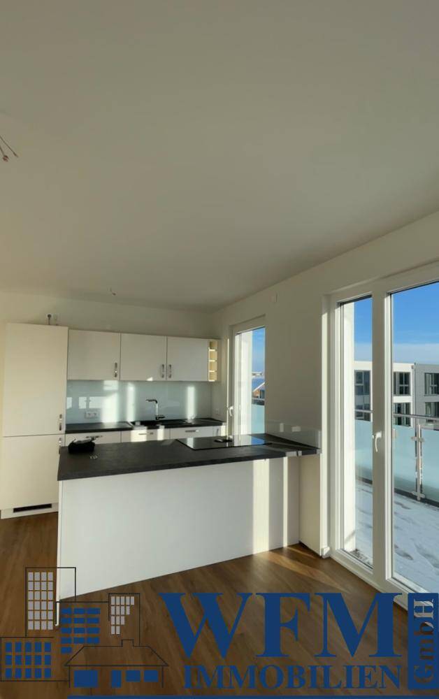 Penthouse mit Stellplatz, Außenrolläden, Aufzug