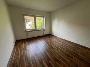 Viel Platz zum attraktiven Preis! 3-Zimmer-Wohnung mit großzügigen Hobbyräumen in Salzgitter-Ohlendorf – 38259 Salzgitter – Vorschaubild 9