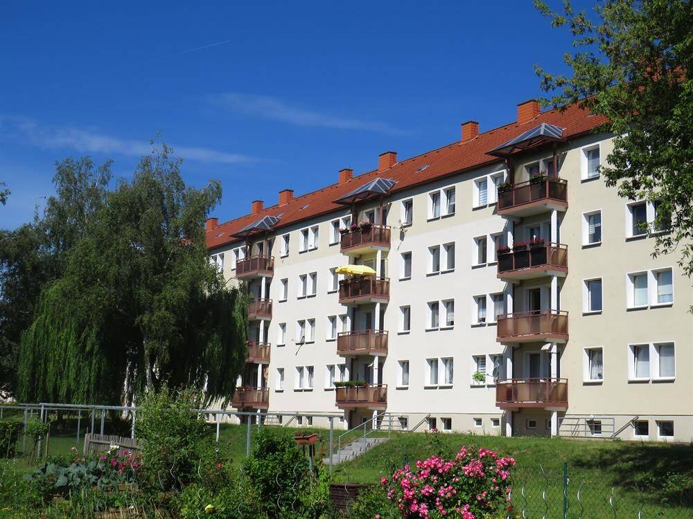Renovierte 3-Raum Wohnung in ruhiger Lage! – Bitterfeld-Wolfen – Bild 1 von 9