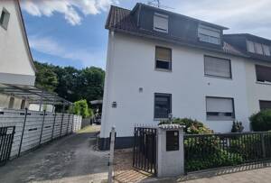 Exklusive Erdgeschosswohnung mit PRIVATEM GARTEN, POOL & beheizbarem WINTERGARTEN – 63263 Neu-Isenburg – Vorschaubild 2