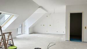 Große 2-Zimmerwohnung mit Loggia und Balkon
