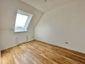 Großzügige 4-Zimmer-Wohnung über zwei Etagen! – 21337 Lüneburg – Vorschaubild 6