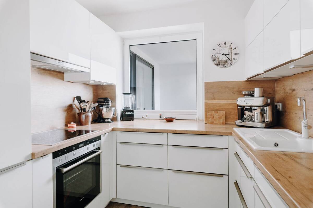 Modernisierte 3-Zimmer-Wohnung mit Balkon & Aufzug - komfortables Wohnen mit Ausblick – 21337 Lüneburg – Bild 1 von 9