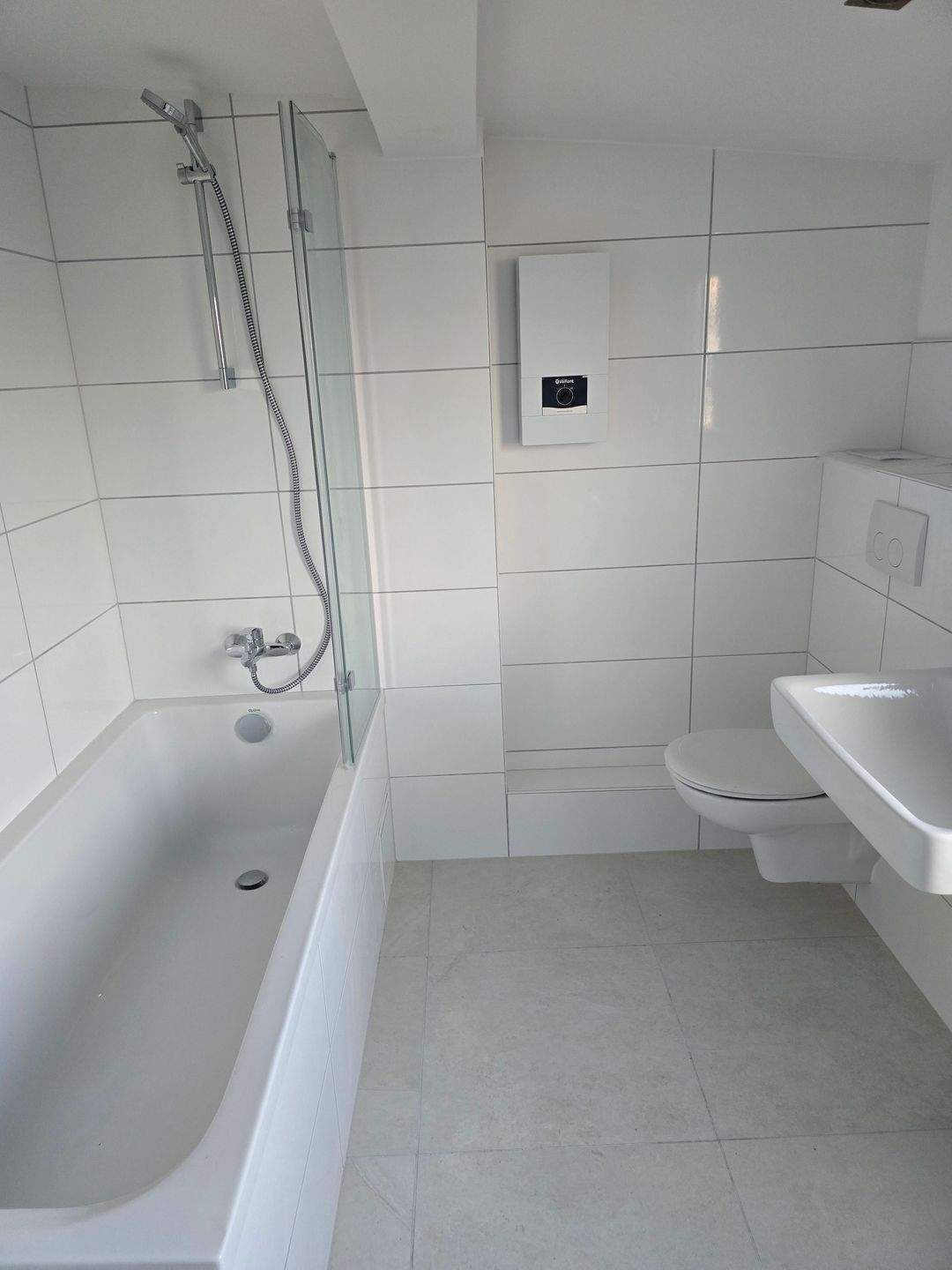 Stilvolle 3-Zimmer-Wohnung mit Stuckdecken in Wuppertal – Wuppertal – Bild 1 von 9