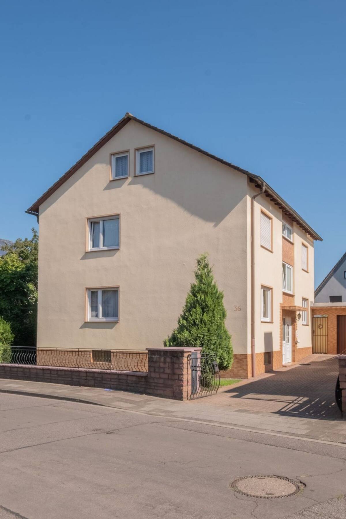 Helles 1-Zimmer-Apartment mit Terrasse und Garten – 67065 Ludwigshafen am Rhein – Bild 1 von 4