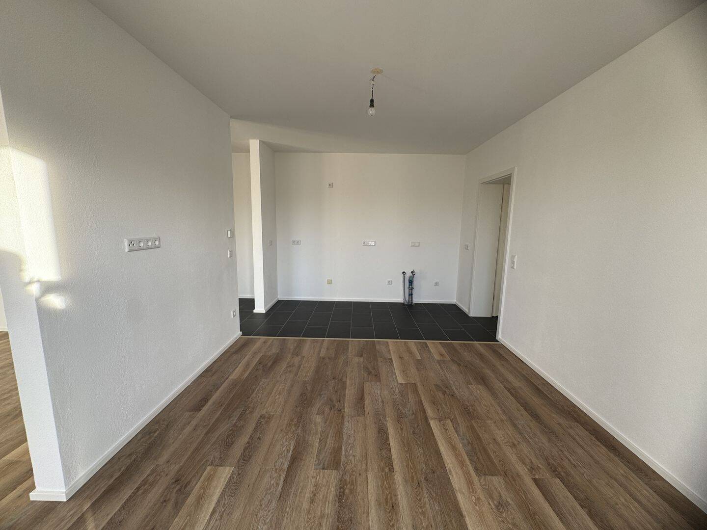 MIETKAUF möglich: Erstbezug helle Wohnung mit Aufzug, Tiefgarage & Fernblick – Augsburg – Vorschaubild 6