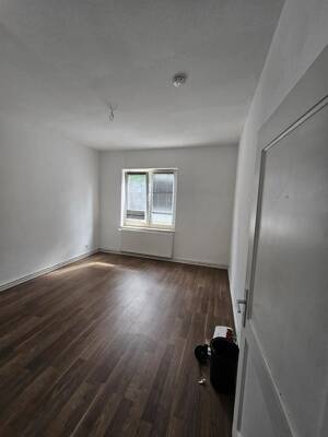 Charmante 3-Zimmer-Etagenwohnung in Hannover 60,14 m² mit Badfenster und Laminatboden – 30459 Hannover – Vorschaubild 1