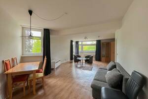 Bezugsfreie 1-Zimmer-Wohnung mit einem Außenstellplatz in gefragter Lage – 14197 Berlin – Vorschaubild 2