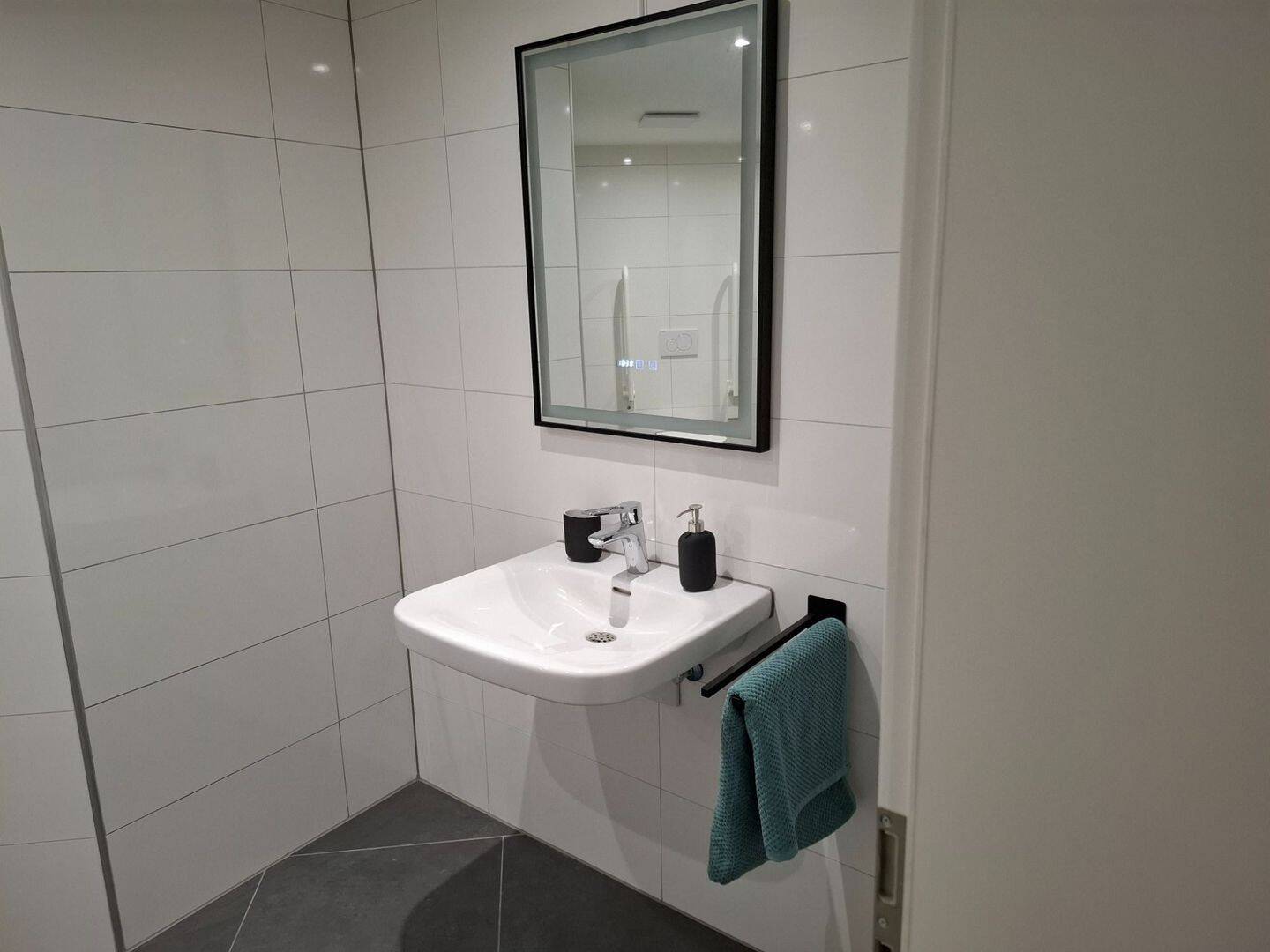 Möbliertes Apartment Reutlingen - Wohnen auf Zeit ab 1 Monat – Reutlingen – Vorschaubild 5