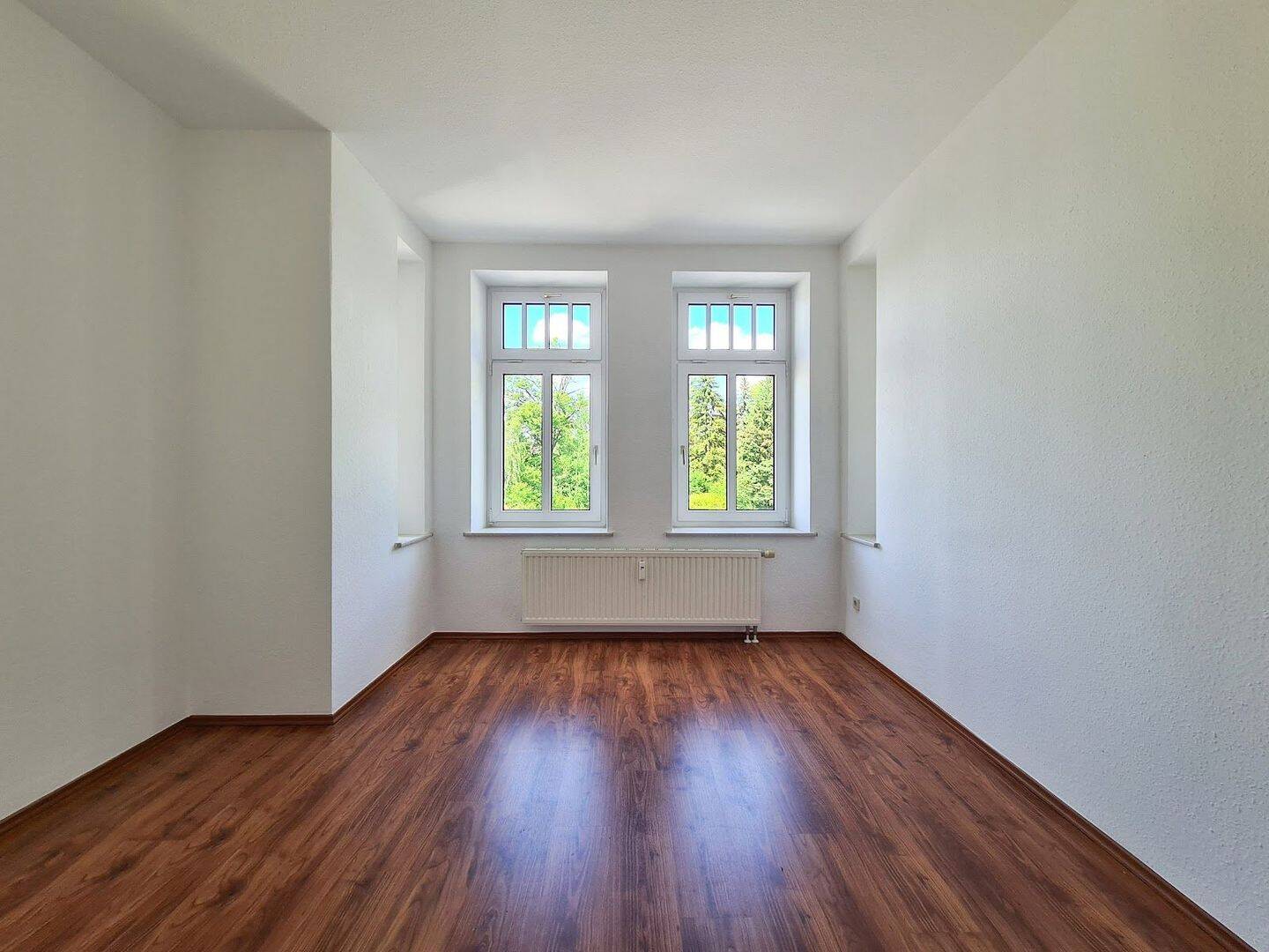 Charmante Altbauwohnung mit Flair - Einbauküche inklusive – Chemnitz – Vorschaubild 3