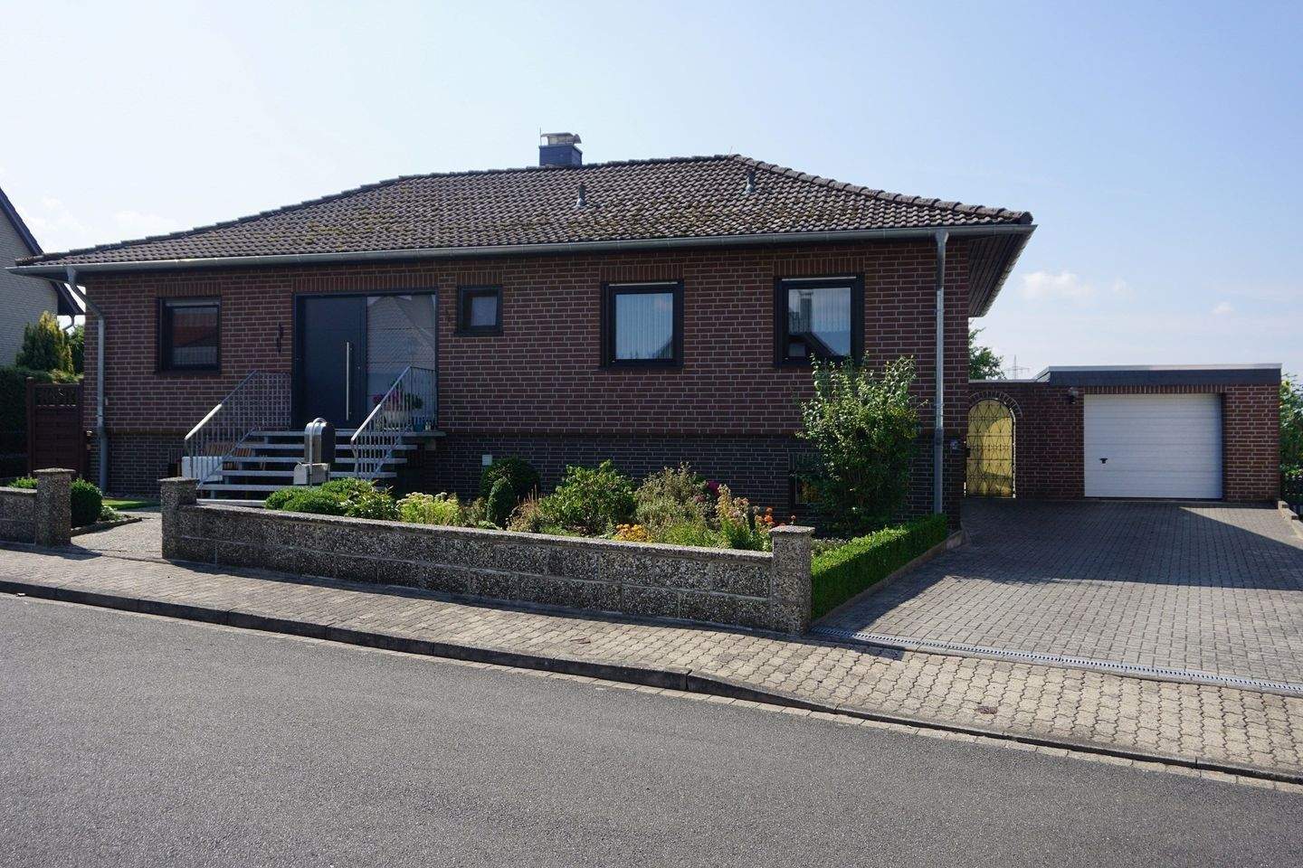 Gut geschnittener Bungalow mit freiem Blick – Groß Twülpstedt – Bild 1 von 9
