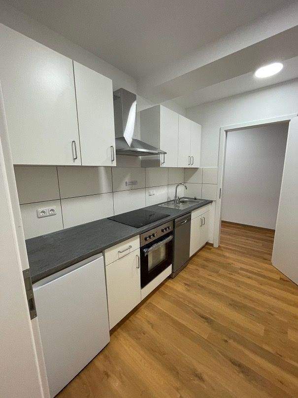 Sanierte Ein-bis Zweizimmerwohnung in zentraler Innenstadtlage von Wiesbaden