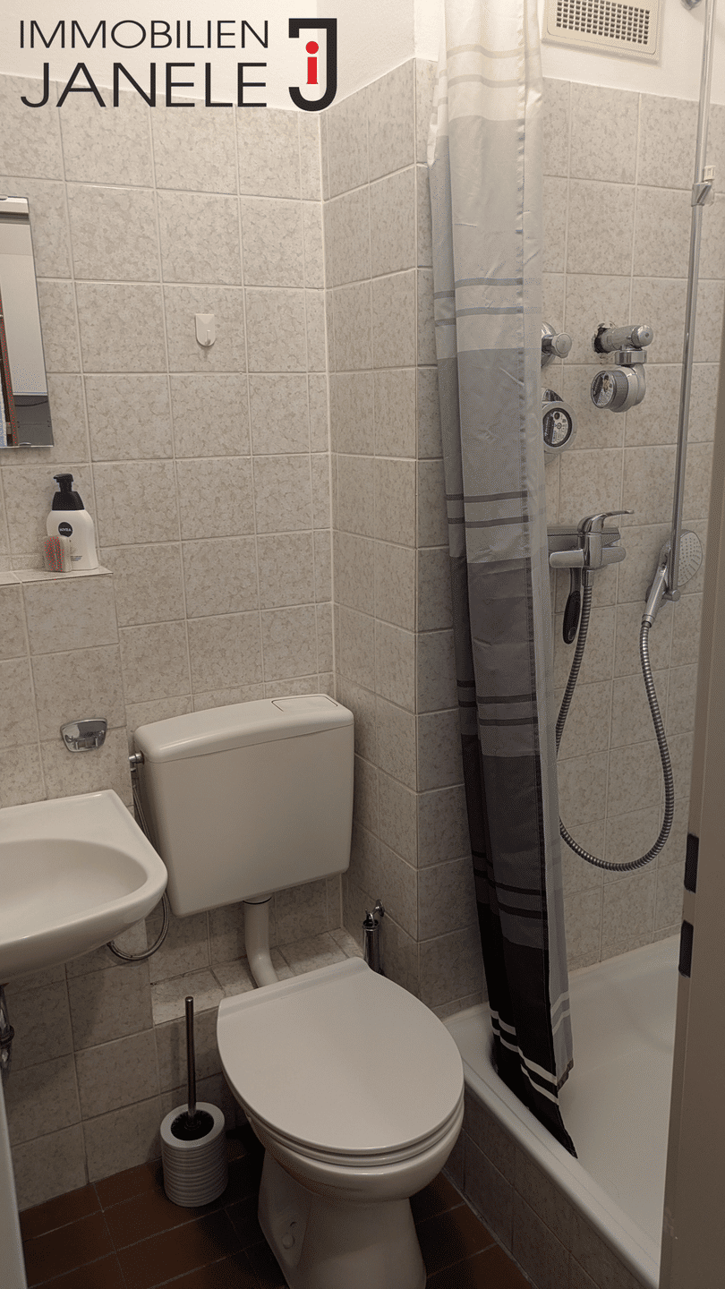 Möbliertes Appartement mit Balkon in Regensburg Süd/Ost nähe St. Josef Krankenhaus günstig gelegen zur Uni – Regensburg – Vorschaubild 4