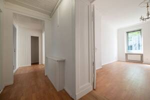 ? Frisch renovierter Altbau-Charme in Berlin Tegel: Helle 3-Zi-Whg mit Stuck, neuem Bad & Garten – 13403 Berlin – Vorschaubild 3