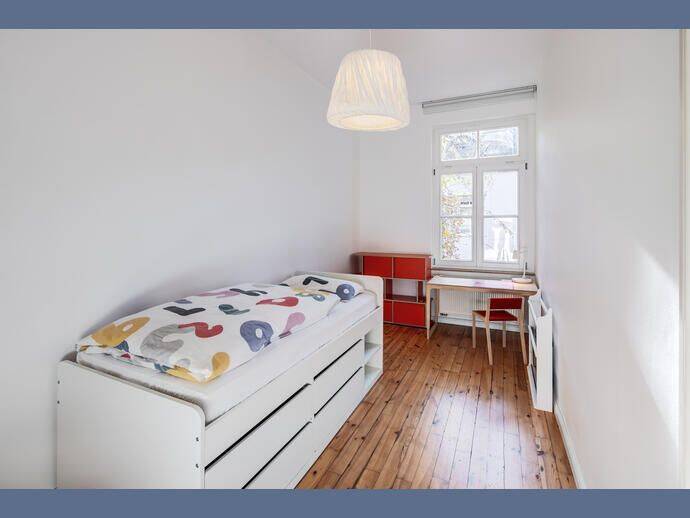 Möbliert: Altbauflair mit Balkon im Rückgebäude – München – Vorschaubild 5