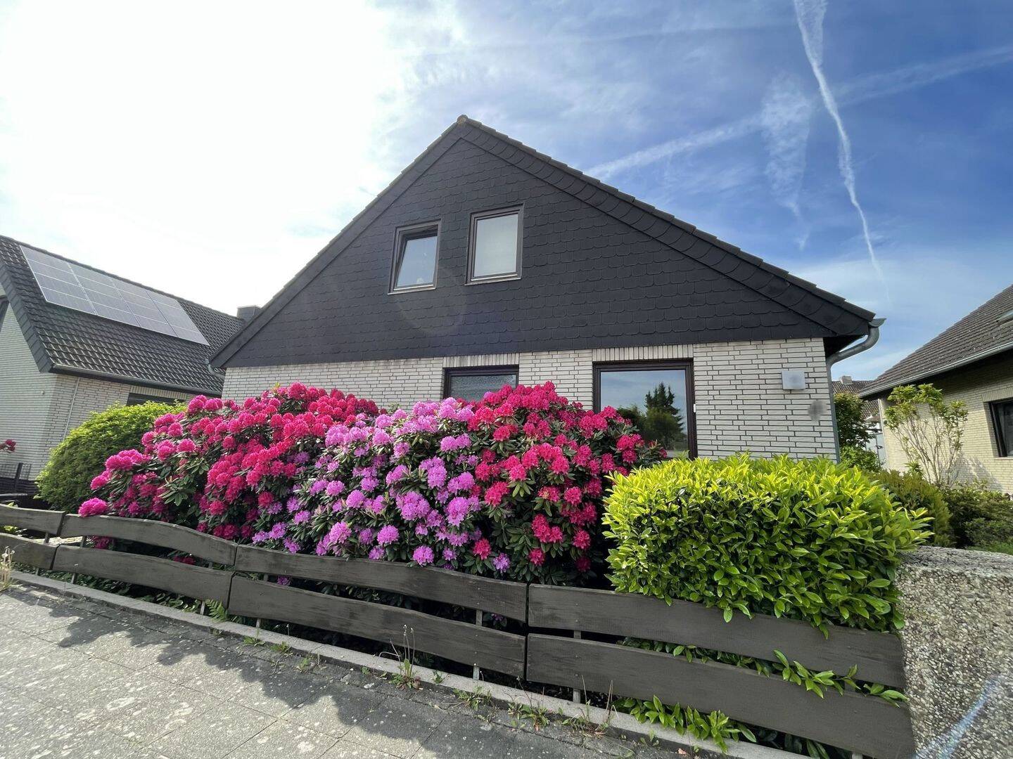 Vermietung: Großzügiges Einfamilienhaus mit Garten und Garage in Davenstedt