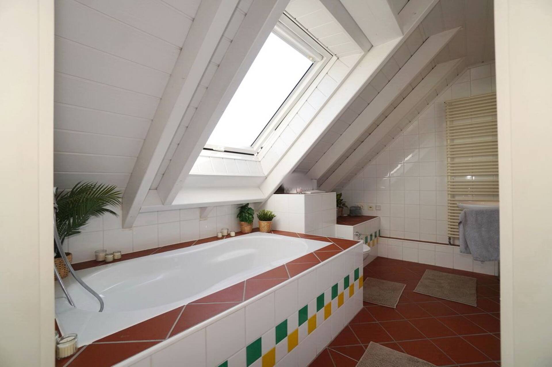 Maisonettewohnung in 33104 Paderborn / Schloß Neuhaus mit 103,6 m² kaufen