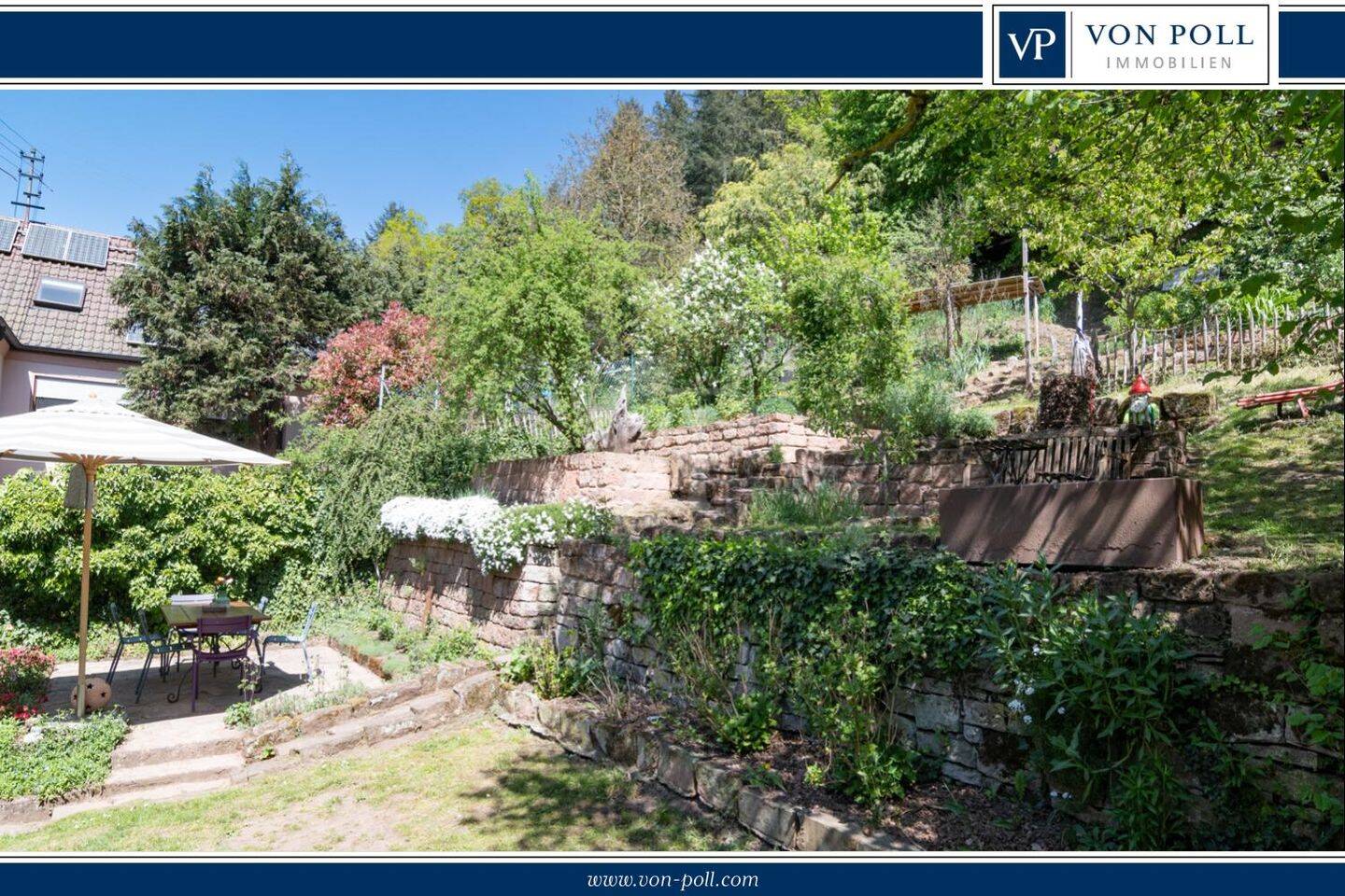 Liebevoll gepflegtes Zuhause mit terrassiertem Garten in ruhiger Waldrandlage