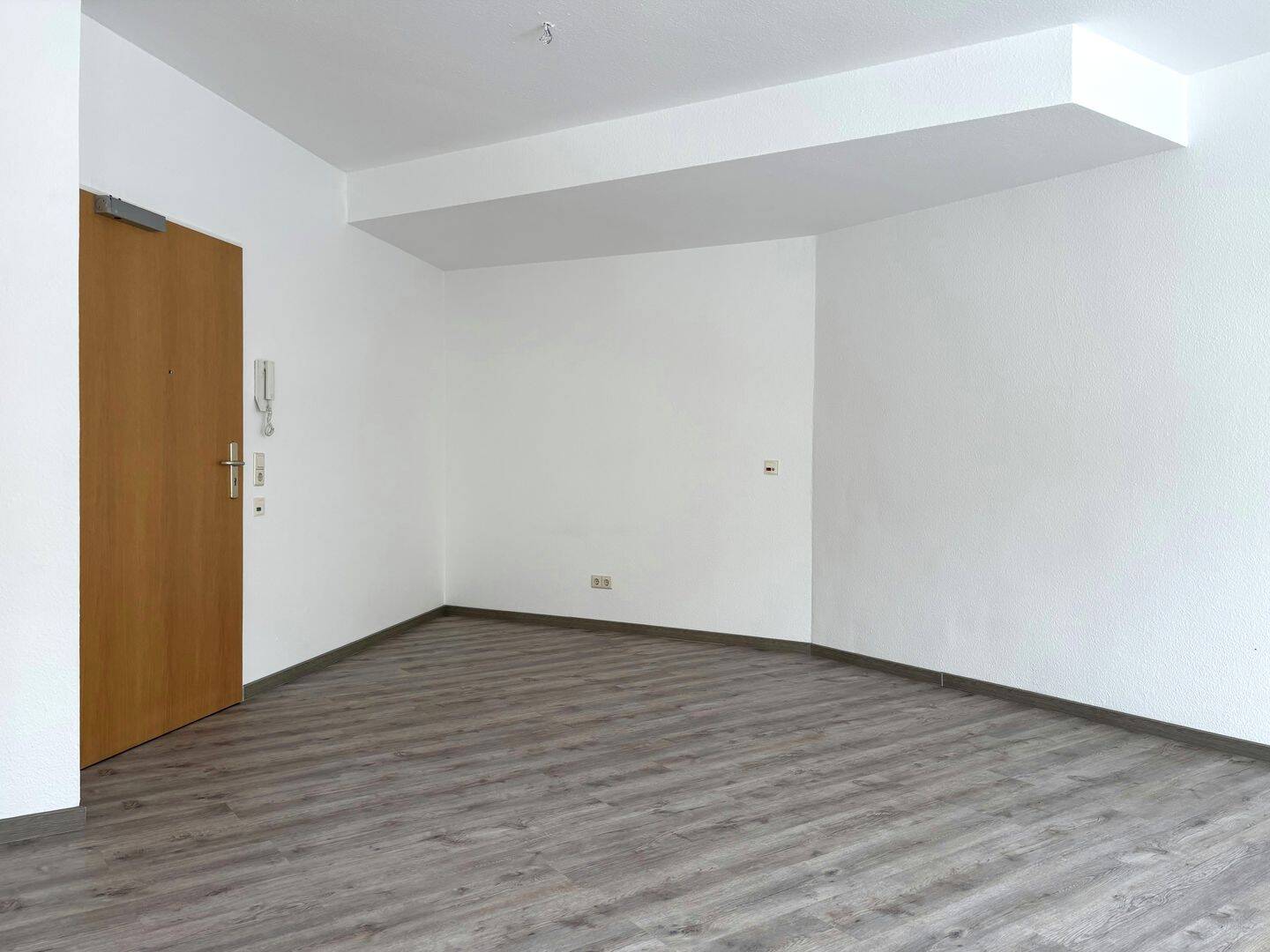 SENIOREN-APARTMENT // Barrierefreie 1-Raum-Wohnung für Senioren – Leipzig – Vorschaubild 2