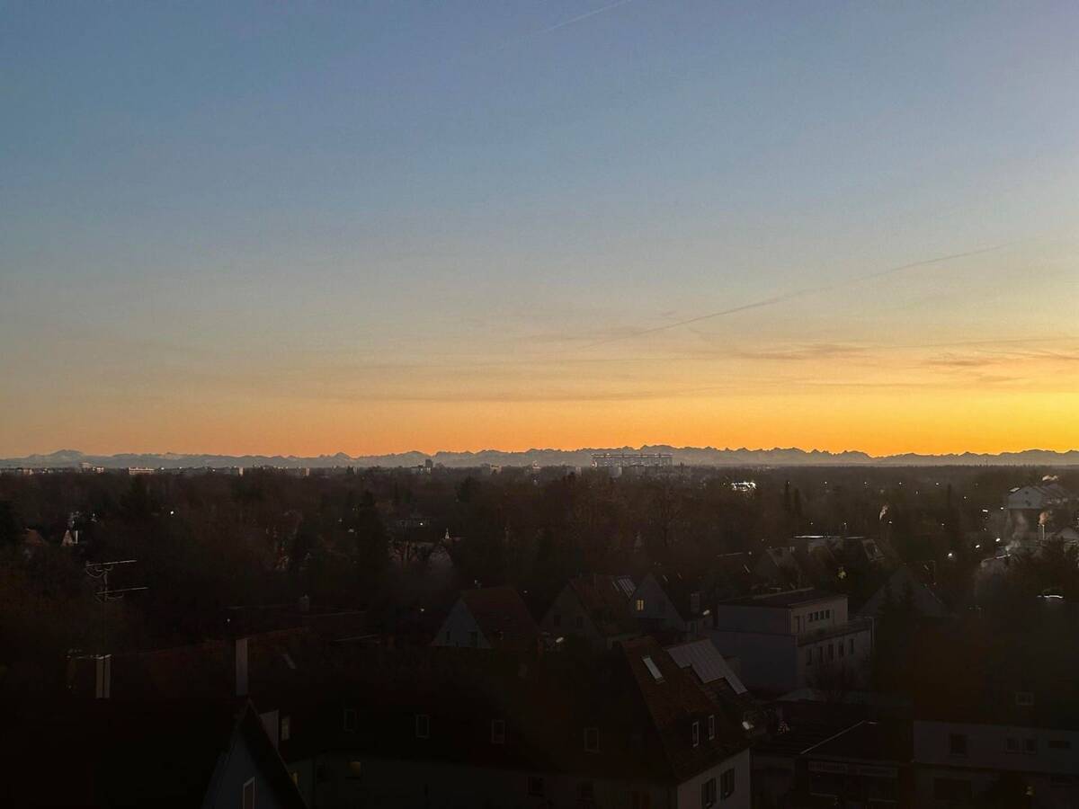 Luxus Loft mit bestem Alpenblick (50qm mit eigener Dachterasse) – 81241 München – Bild 1 von 9