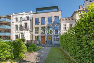 Modern. Großzügig. Alsternah. - Stadtvilla in erstklassigem Zustand – 20148 Hamburg – Vorschaubild 1