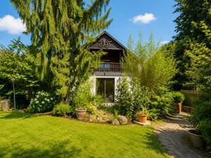 Charmantes Einfamilienhaus mit großzügigem Garten und Dachterrasse – 93057 Regensburg – Vorschaubild 3