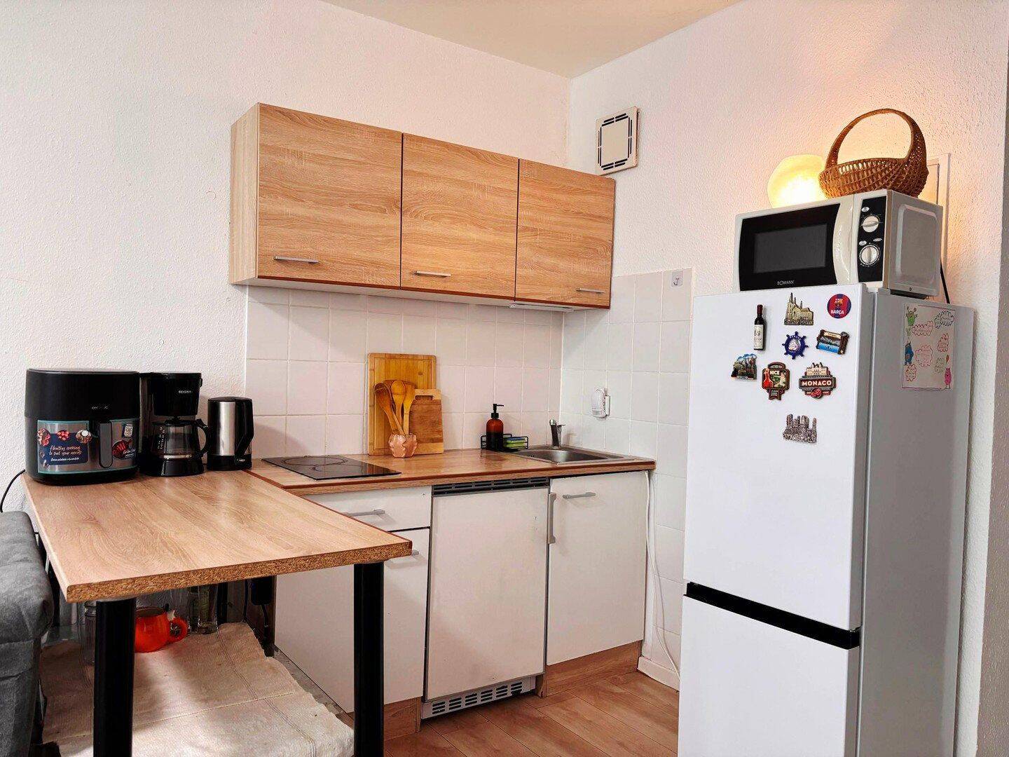Hochwertiges Apartment vollmöbliert mit TG Stellplatz und großem Balkon ab Juli verfügbar – Heidelberg – Vorschaubild 2