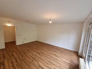 Frisch sanierte 1-Zimmer-Wohnung mit Terrasse – 22529 Hamburg – Vorschaubild 8