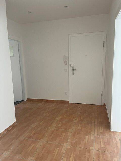 Frisch renoviert! 3-Zimmerwohnung mit Balkon nähe Nordstraße! – Düsseldorf – Vorschaubild 3