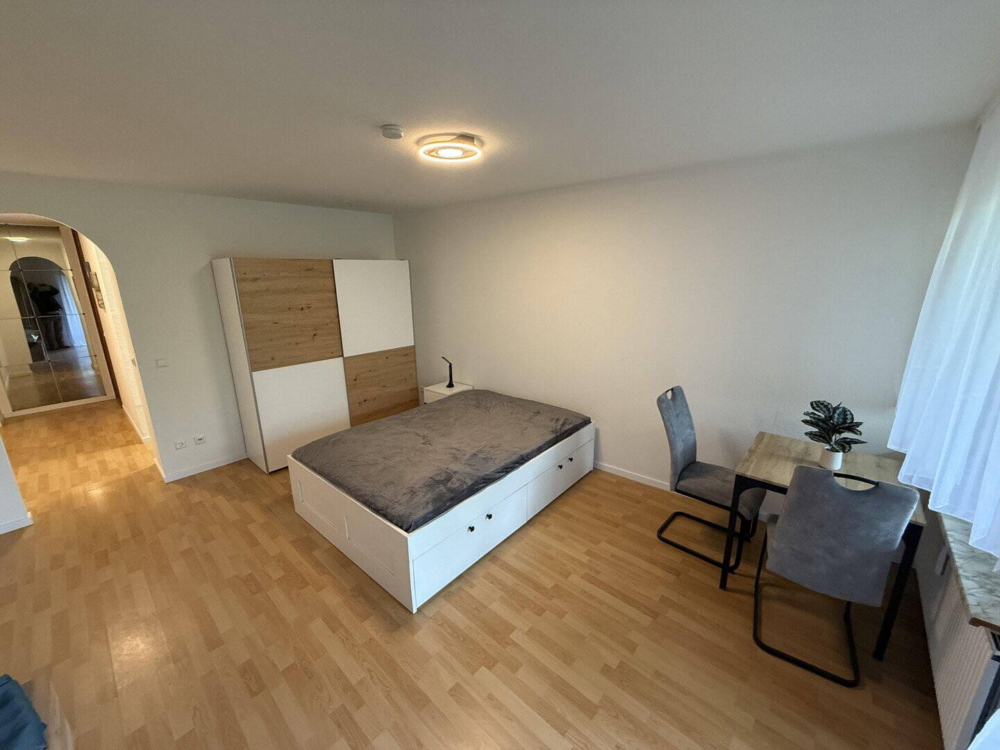 Modernes vollmöbliertes Apartment mit Balkon, WLAN & Top-Lage am Hauptbahnhof