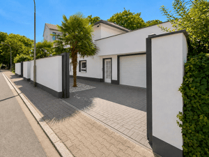 Stadtvilla mit Einliegerwohnung in Frankfurt 2 Garagen,2 Stellplätzen, Terrasse & Garten – 65931 Frankfurt am Main – Vorschaubild 4
