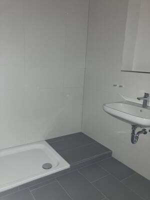 VIVAWEST modernisiert Ihre neue Wohnung. – 47178 Duisburg – Vorschaubild 3