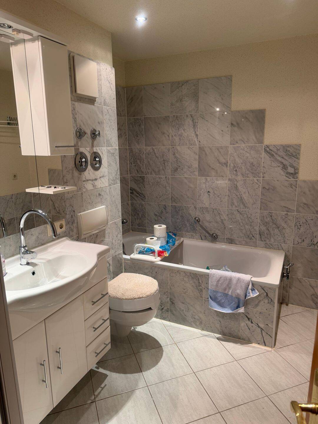 Komfort-Wohnung am Küchwald mit Tiefgarage, Lift, Einbauküche, barrierefrei – Chemnitz – Vorschaubild 9