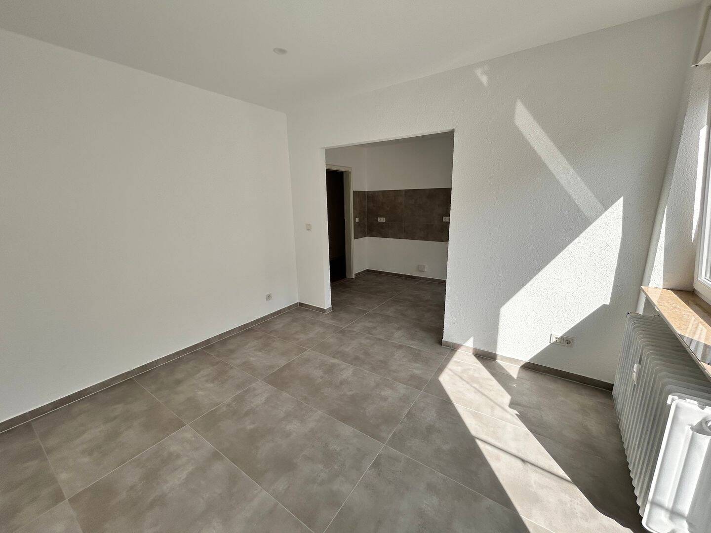 Attraktive 63 m2 Wohnung - Erstbezug nach Renovierung ! – Saarbrücken – Vorschaubild 4