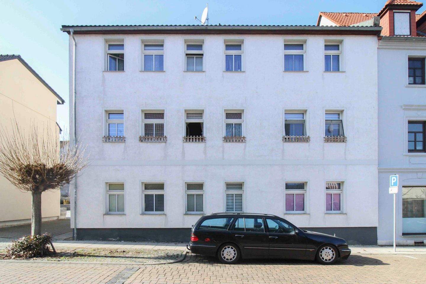 Renditestarke Kapitalanlage - 6 Wohneinheiten in zentraler Lage von Staßfurt – Staßfurt – Bild 1 von 3