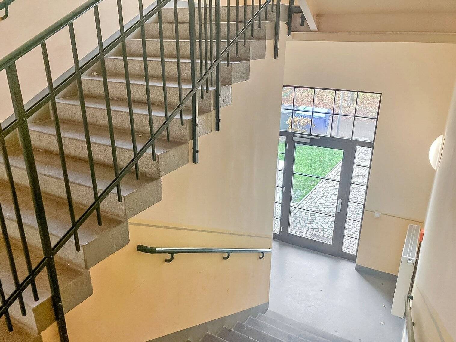 "Erdgeschoss-Oase: Eigentumswohnung mit Charme in historischem Denkmalensemble" – Chemnitz – Vorschaubild 4