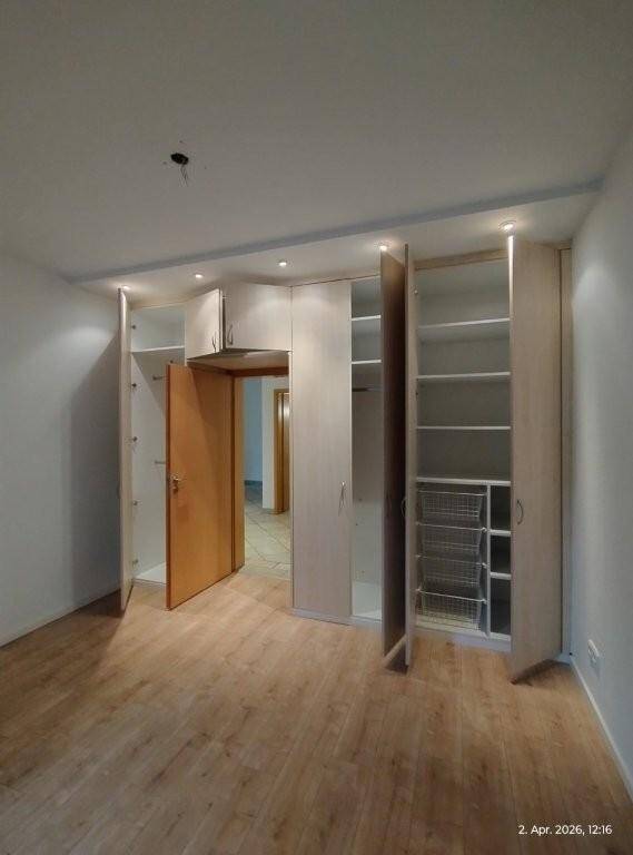 Köln-Junkersdorf, schiclke 3-Zimmer Wohnung mit Kamin, großer Terrasse und TG-Stellplatz – Köln – Vorschaubild 7